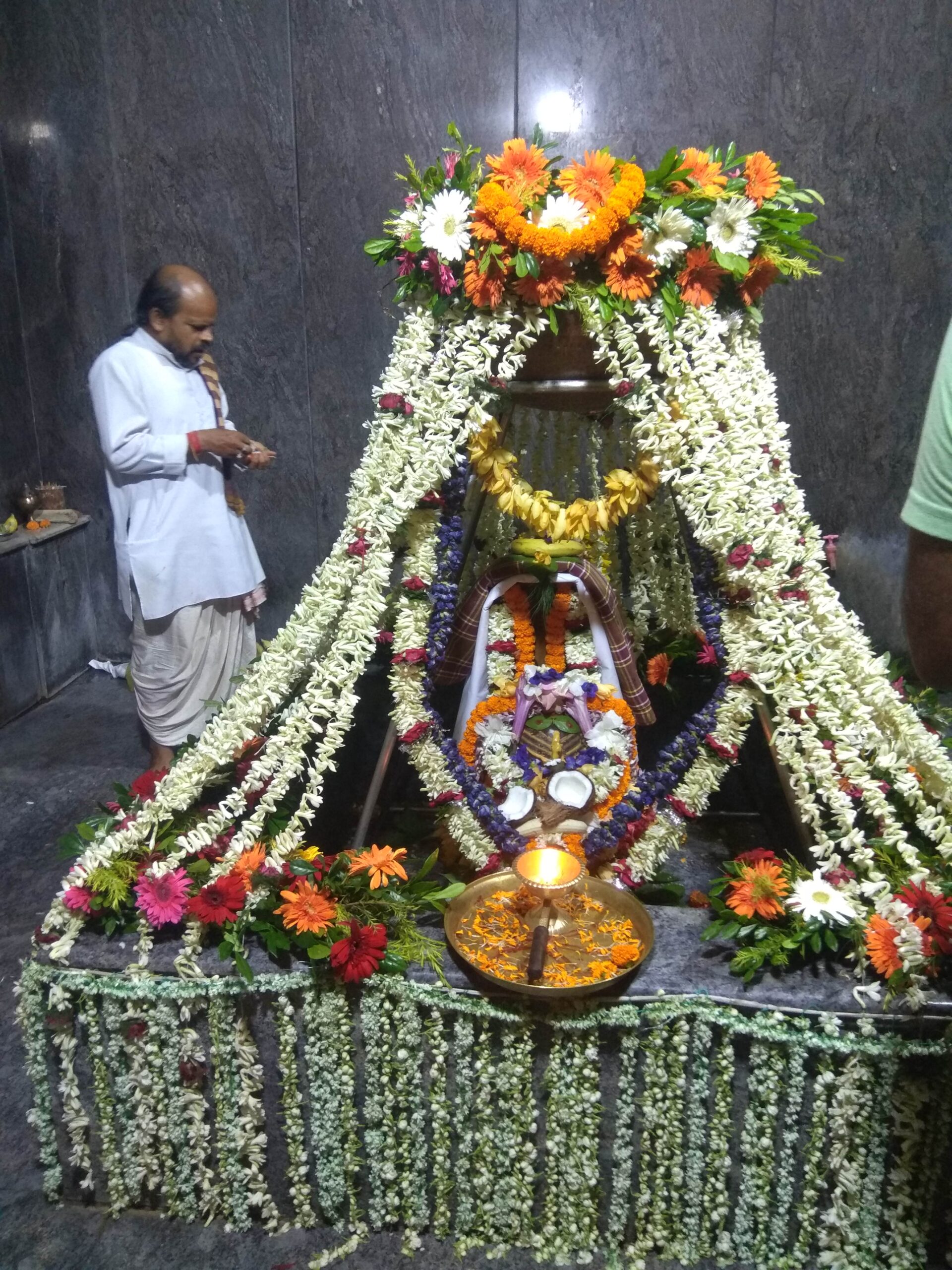 Rudrabhishek at Shyam Baba Mandir organised by Ram Murti Tiwari
